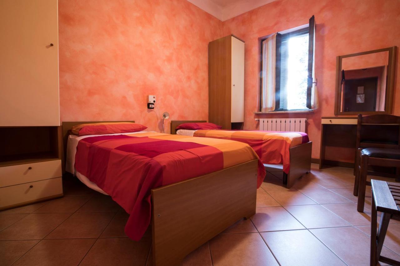 Albergo Ristorante Brera Inveruno Exteriör bild